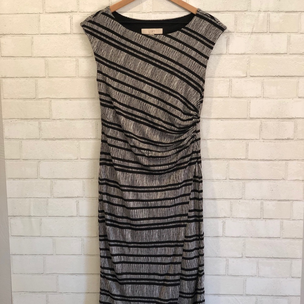 🌺FIRM🌺 Adorable Ann Taylor Dress